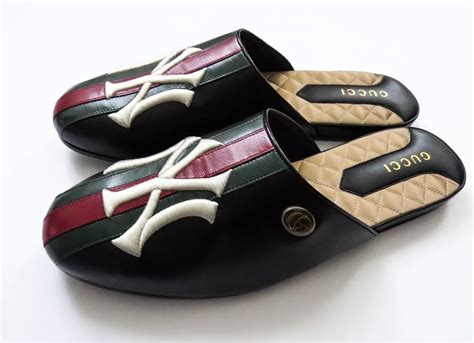 gucci badslippers bont|gucci black leather slippers.